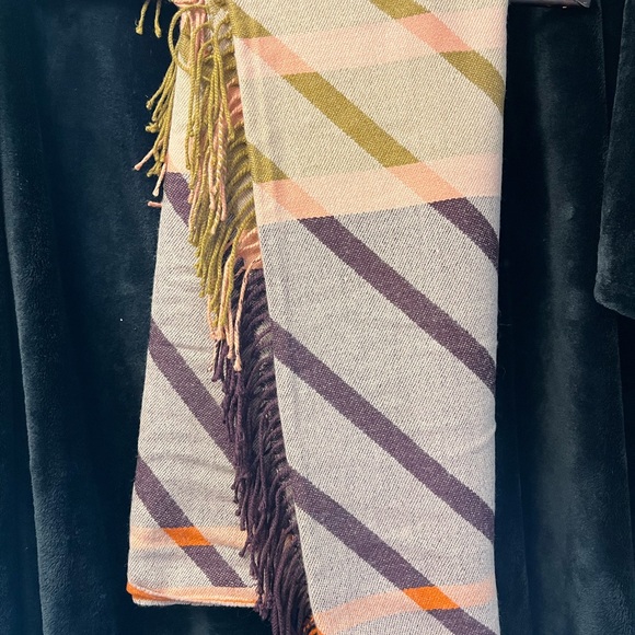 Love and Lore scarf 8/10 - Picture 3 of 3